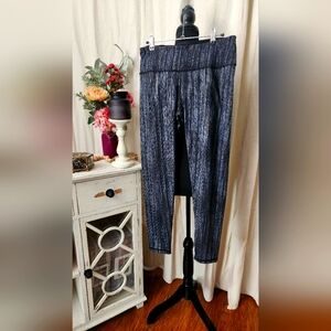 Victoria Sport Leggings Large